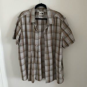 The North Face Men’s Casula Button Down Plaid Short-sleeve Shirt Size XXL EUC